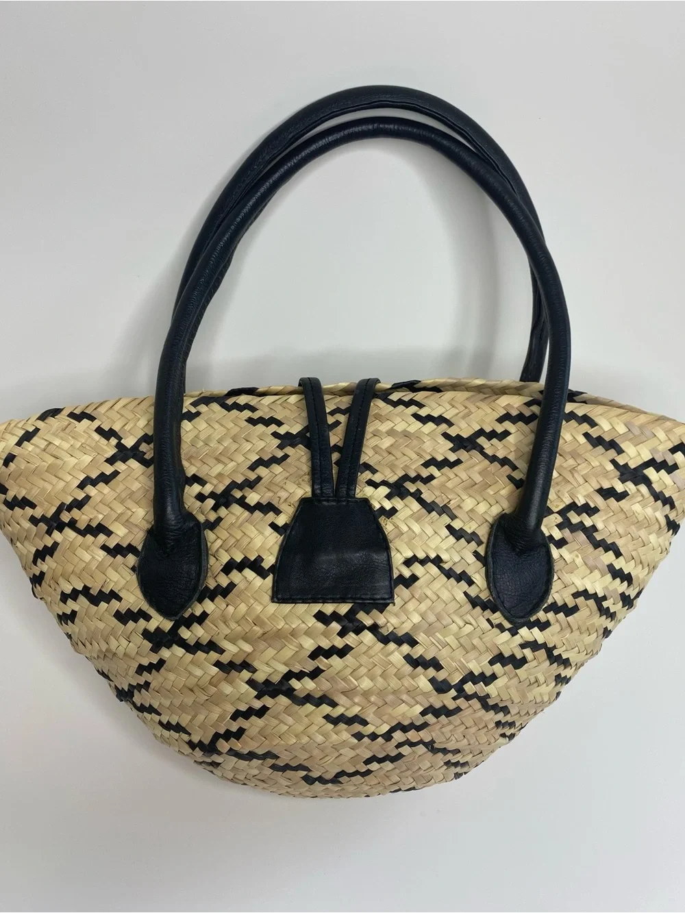 Woven Straw and Leather small tote bag Beach Resort Summer Vaca